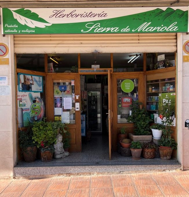 entrada tienda herboristeria onil sierra de mariola ecosierrademariola